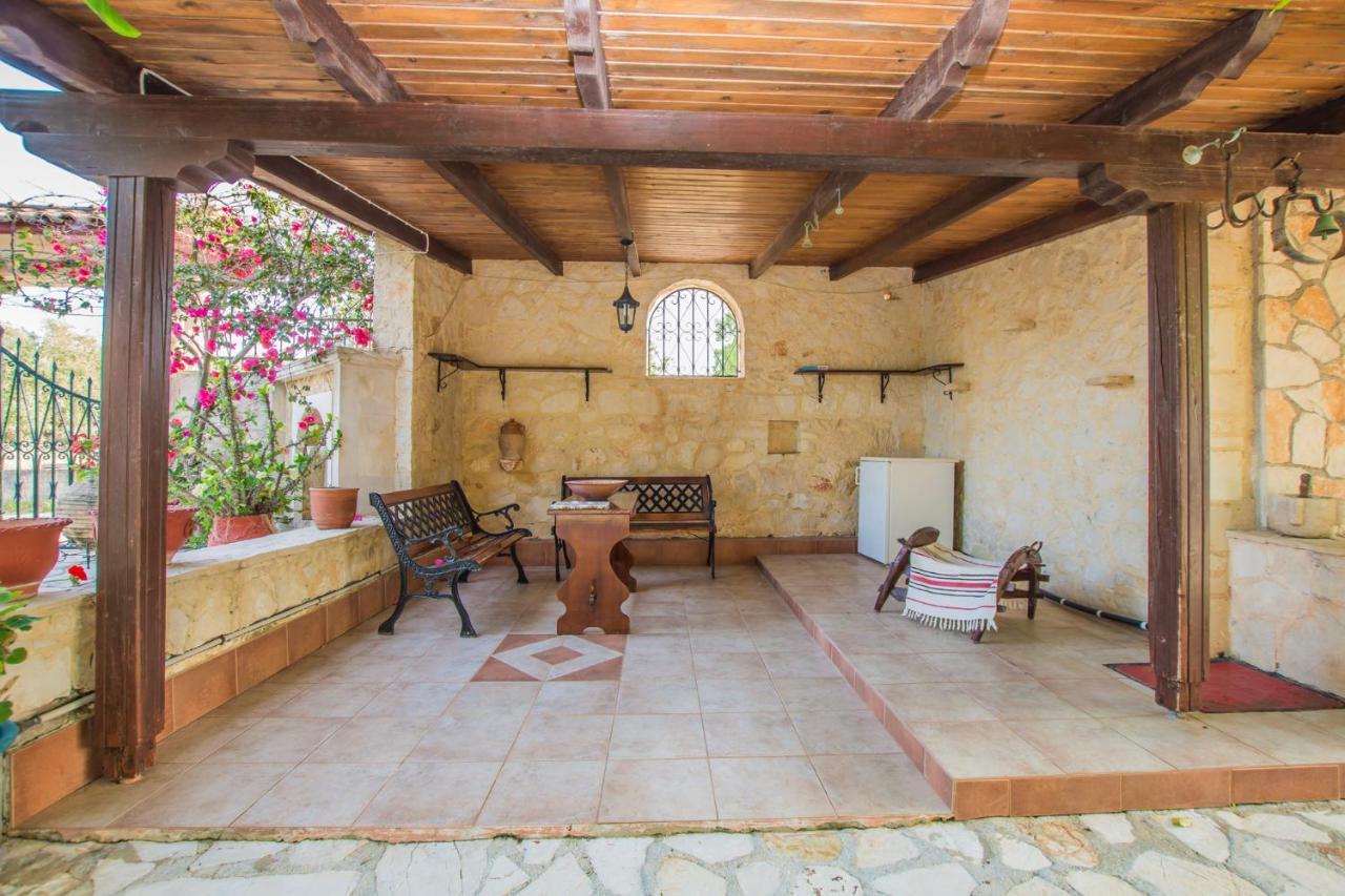 Porto Giardino Apartments Kypseli Екстериор снимка