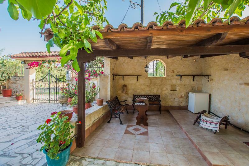 Porto Giardino Apartments Kypseli Екстериор снимка